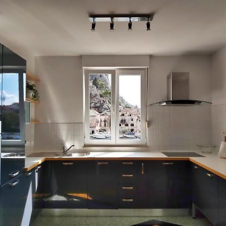 Mitra Zonata Pink Apartment Omis Exterior photo