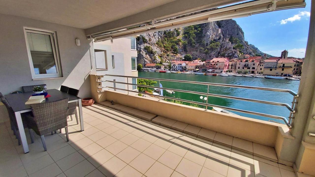 Mitra Zonata Pink Apartment Omis Exterior photo