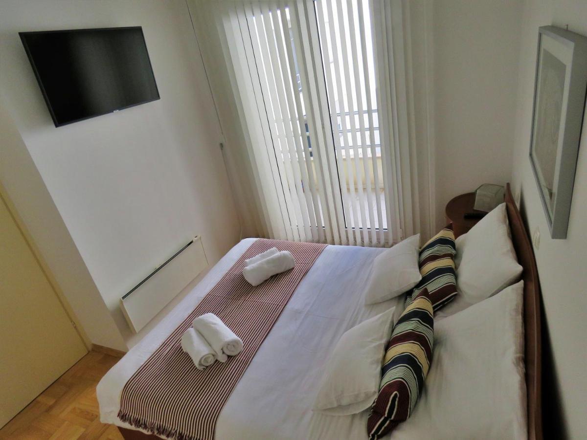 Mitra Zonata Pink Apartment Omis Exterior photo